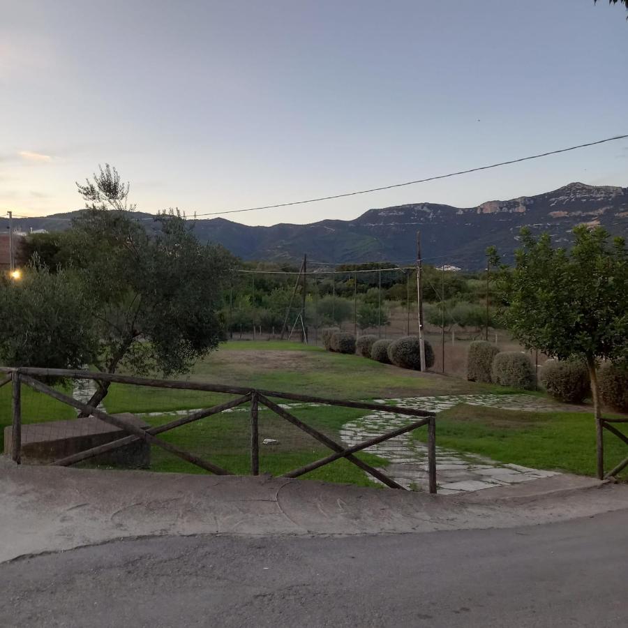 Appartamento Affitto Bilocale 4 Posti Letto Ardali-Ogliastra Esterno foto